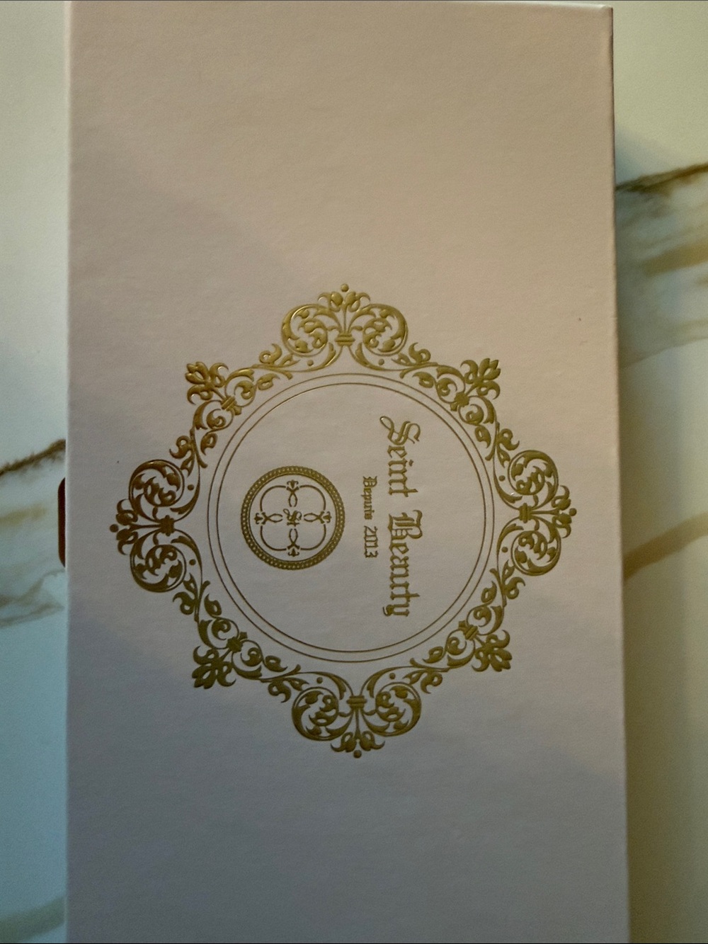 Seint make up palette pink with Gold Filigree